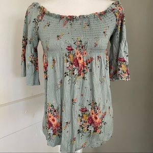 NWOT Rewind Straight Neck 3/4 Sleeve Floral Top